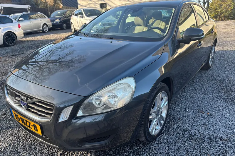 Volvo S60 (2011)