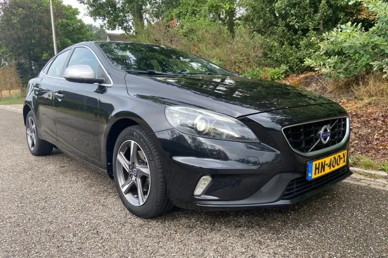 Volvo V40 (2015)