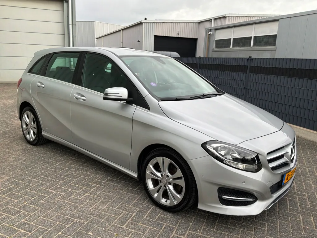 Mercedes-Benz B-Klasse (2016) — foto 1