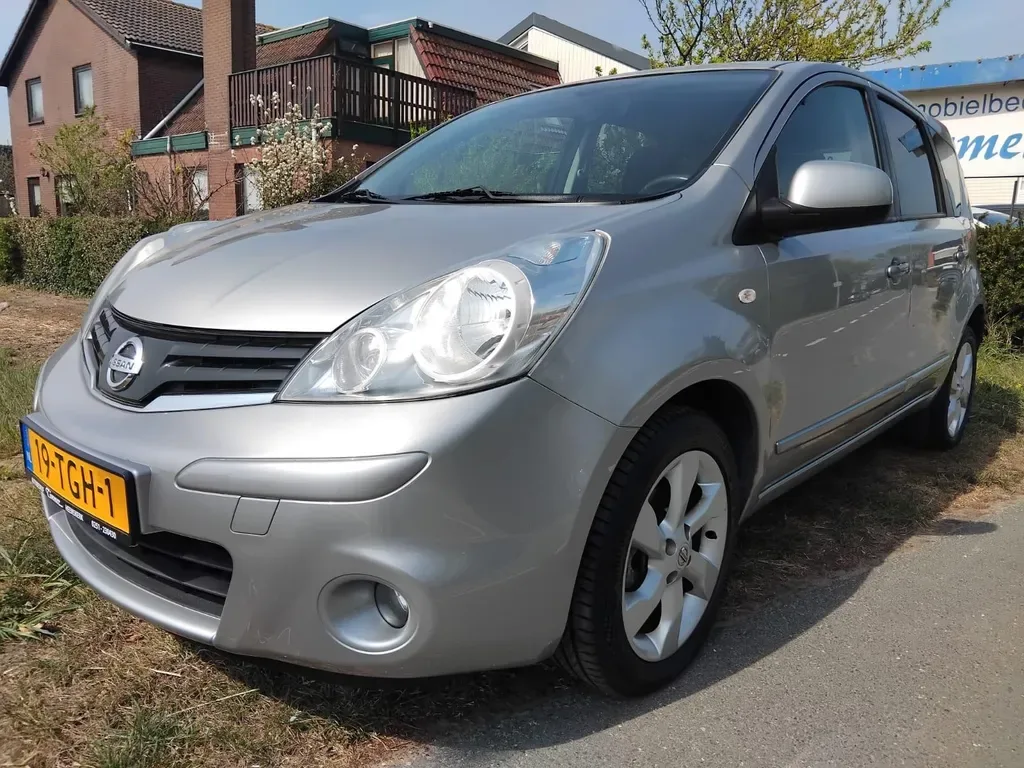 Nissan Note (2012) — foto 1