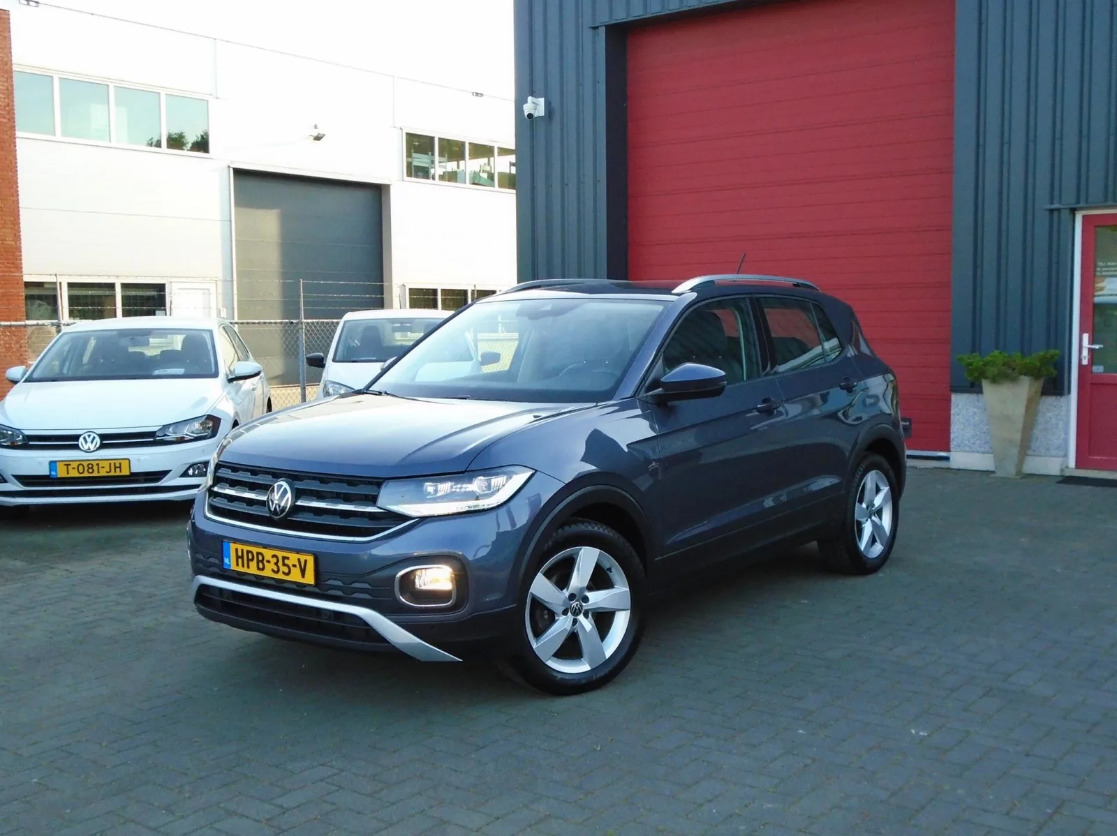 Volkswagen T-Cross (2022) — foto 1