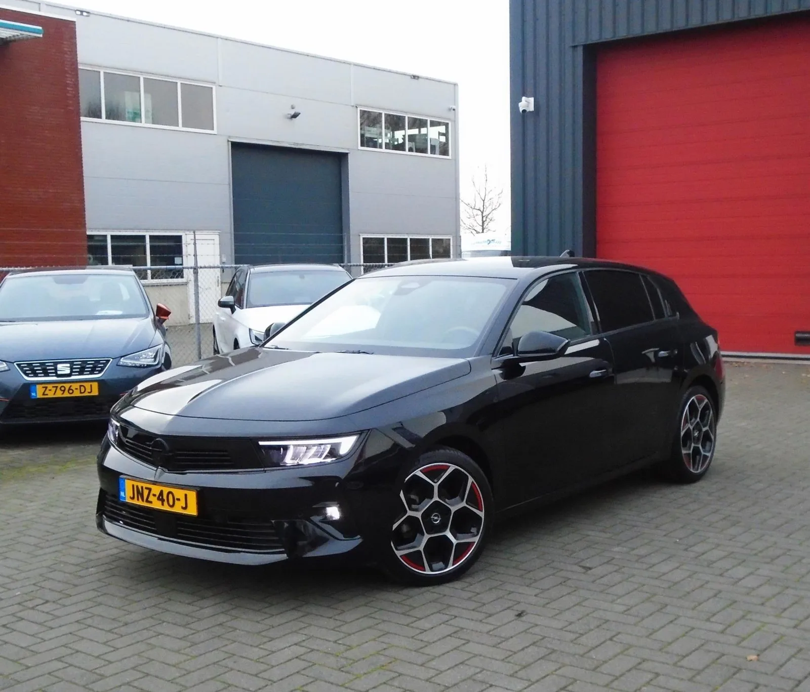 Opel Astra (2022) — foto 1