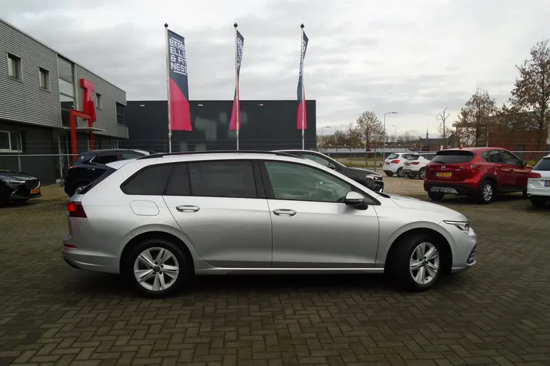 Volkswagen Golf (2020)