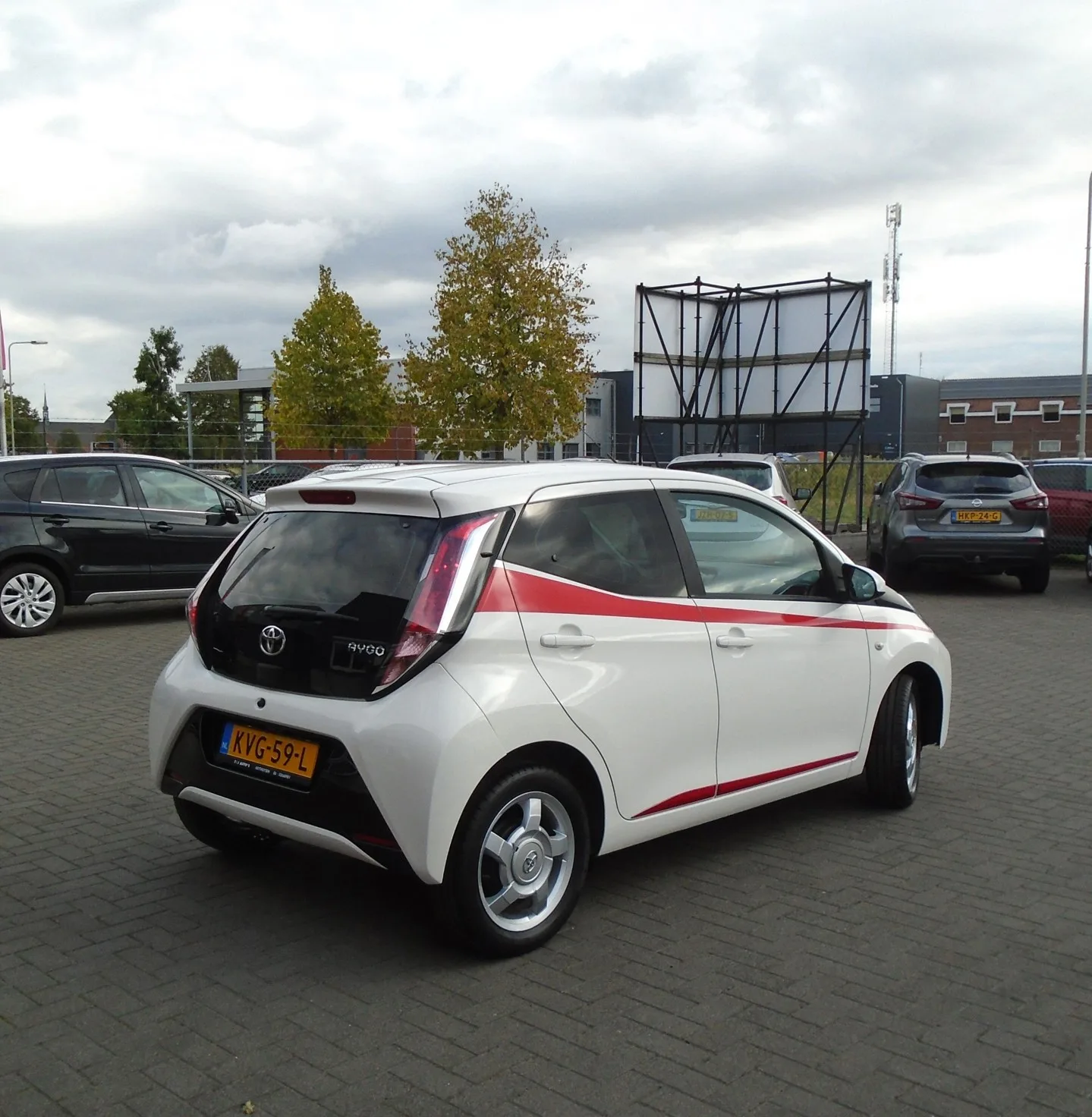 Toyota Aygo (2015) — foto 1