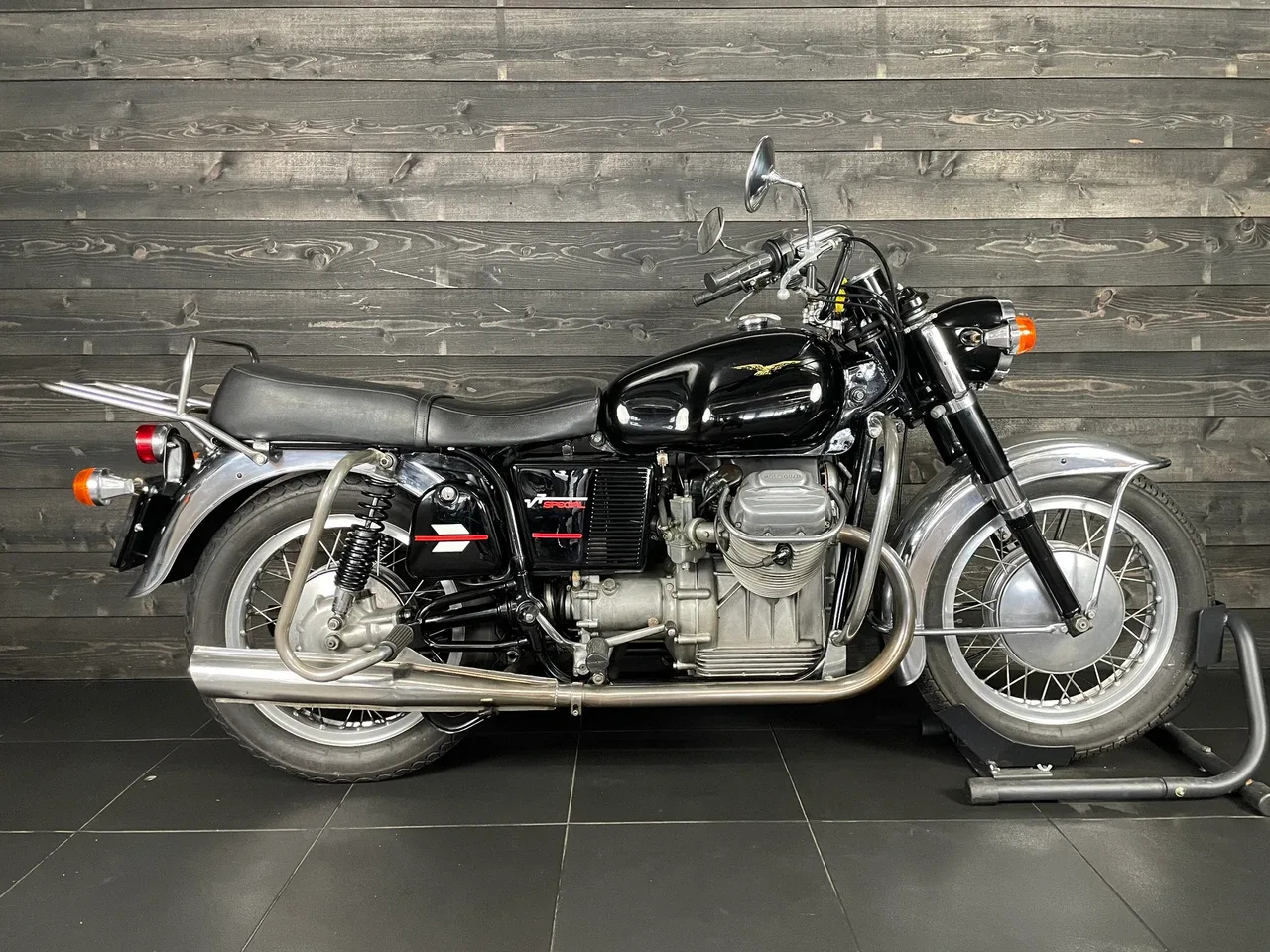 Moto Guzzi V7 Special (1970) — foto 1