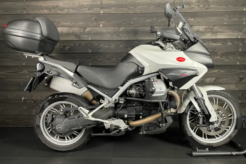 Moto Guzzi Stelvio 1200 (2012)