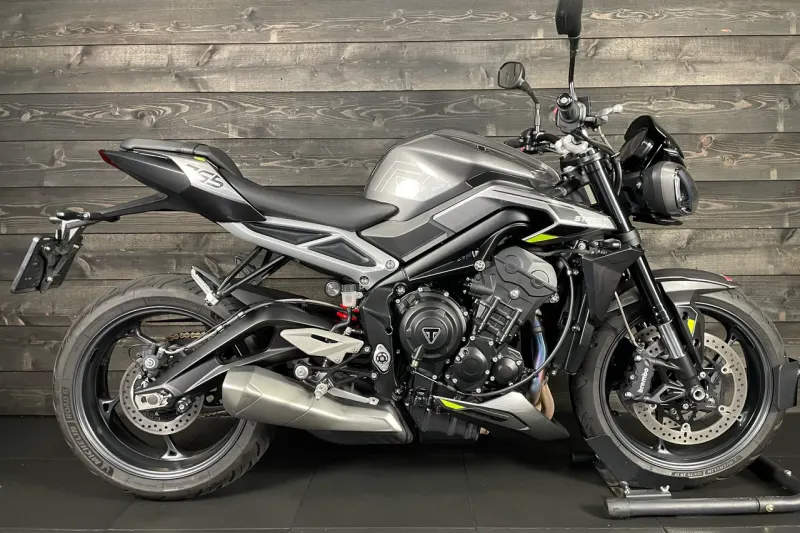 Triumph Street Triple R (2024)