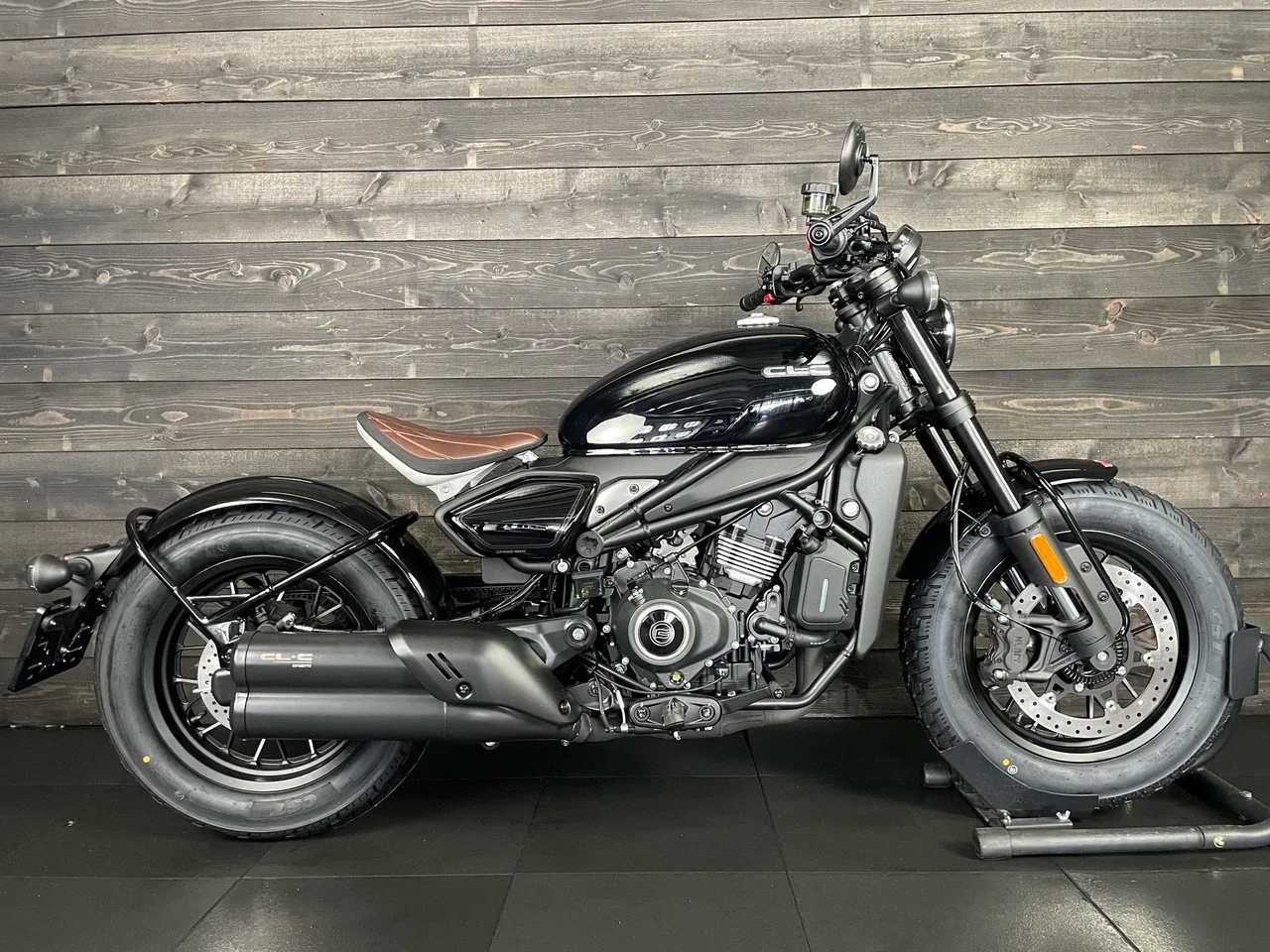 CFMoto 450 CLC Bobber (2026) — foto 1