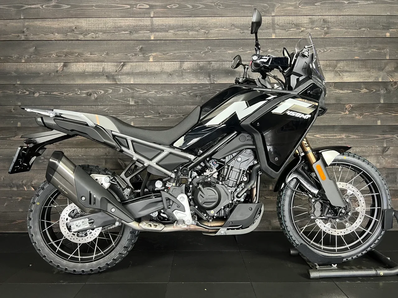 CFMoto 450MT (2026) — foto 1