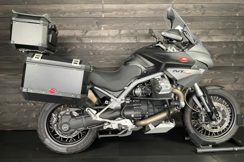 Moto Guzzi Stelvio 1200 8V (2012)