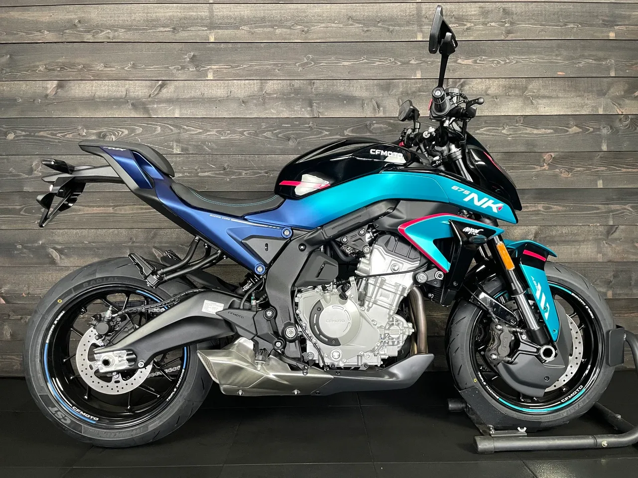 CFMoto 675 NK (2026) — foto 1