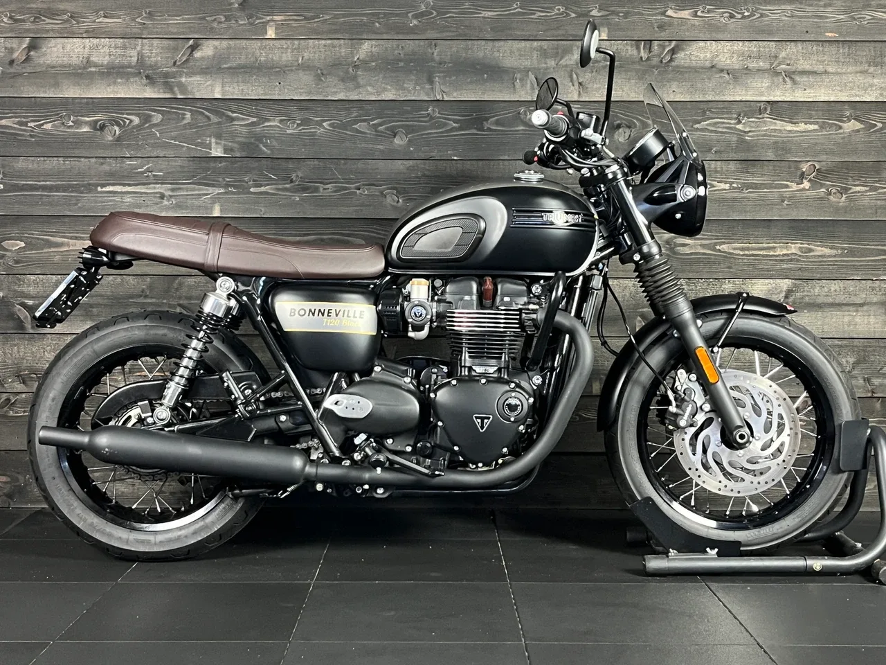 Triumph Bonneville T120 (2023) — foto 1