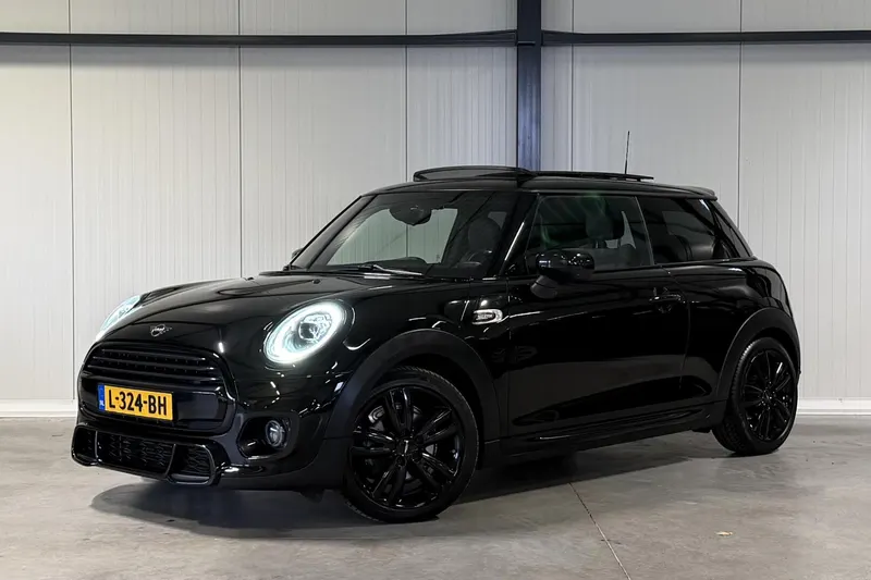 MINI Cooper (2021)
