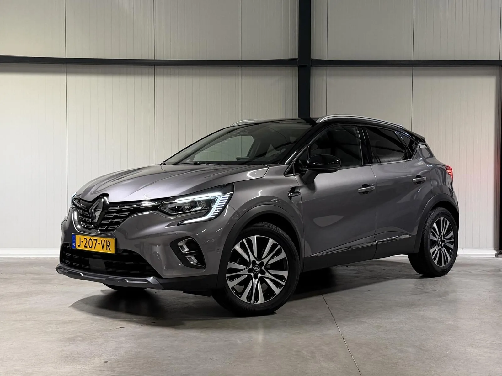 Renault Captur (2020) — foto 1