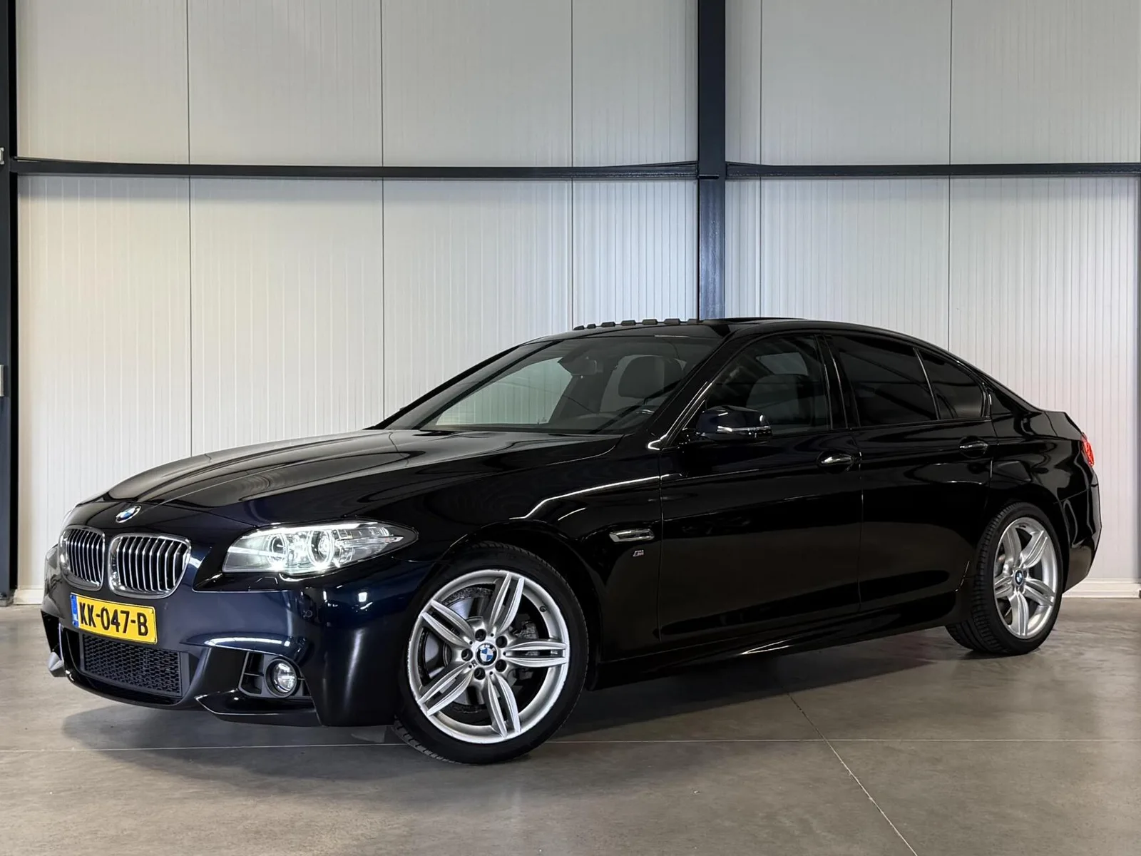 BMW 5-Serie (2017) — foto 1