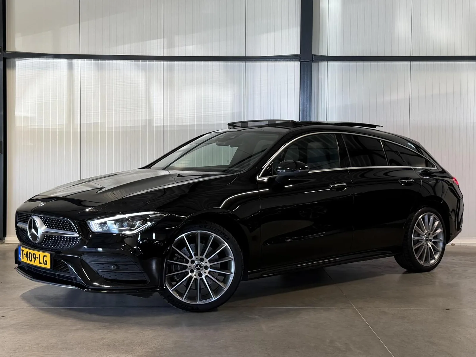 Mercedes-Benz CLA-Klasse (2023) — foto 1