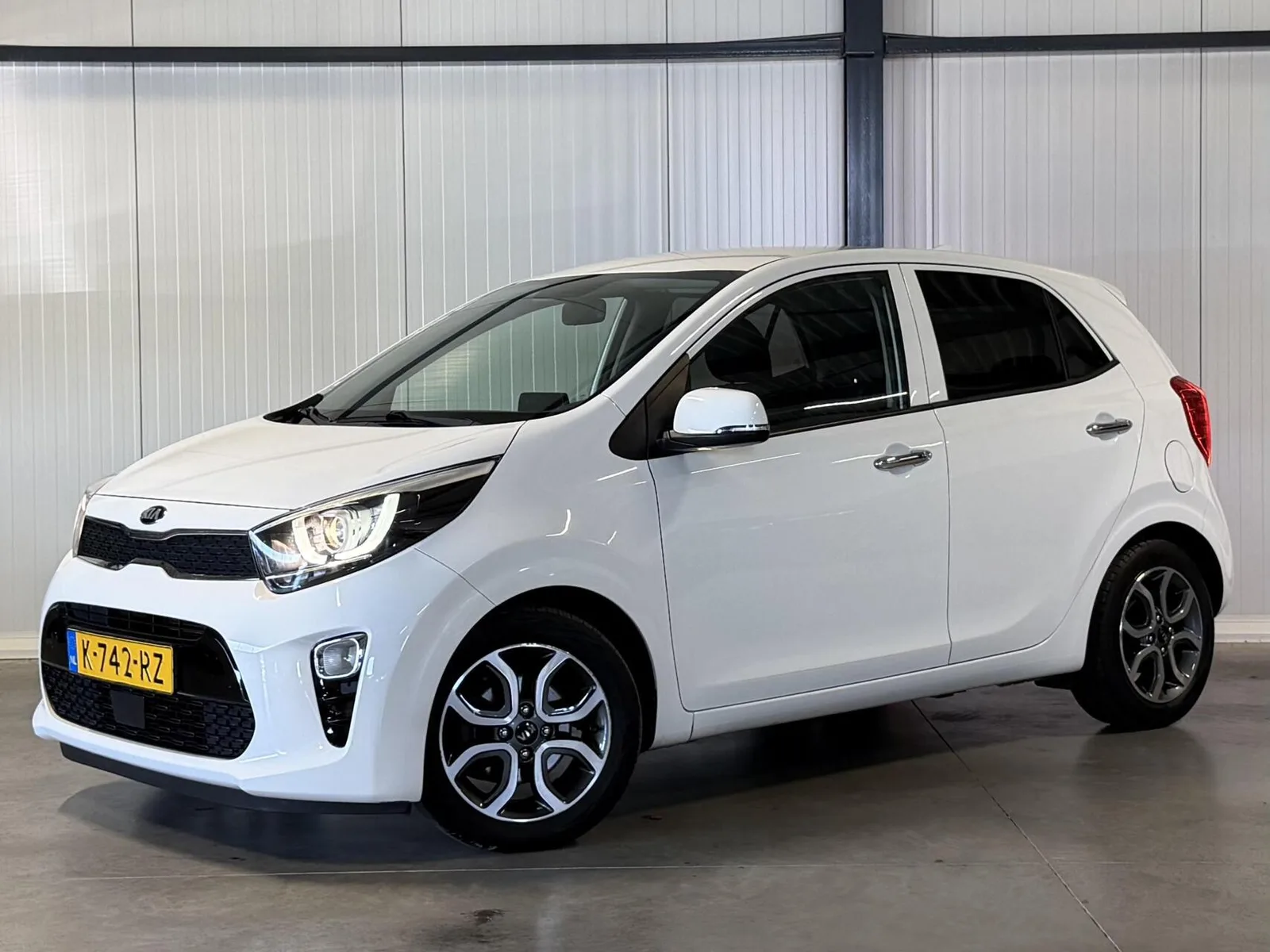 Kia Picanto (2021) — foto 1
