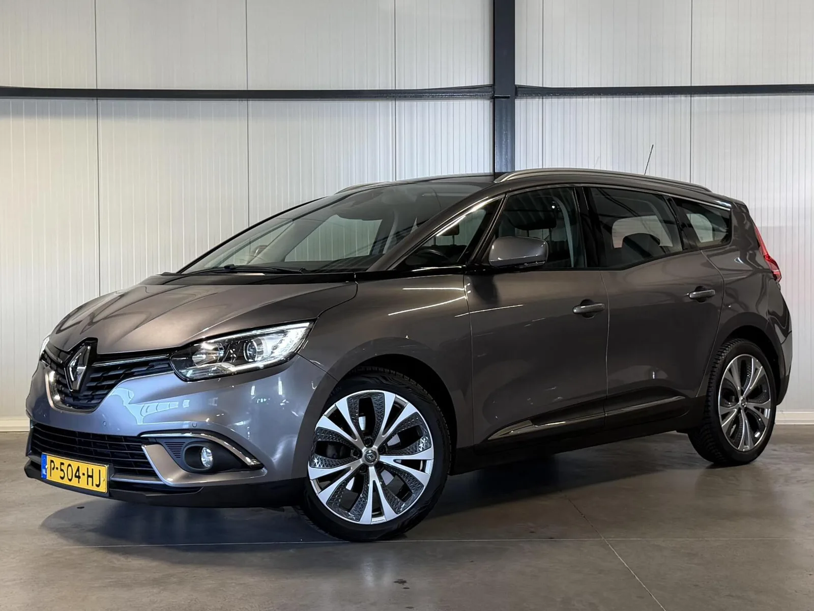 Renault Grand Scenic (2017) — foto 1
