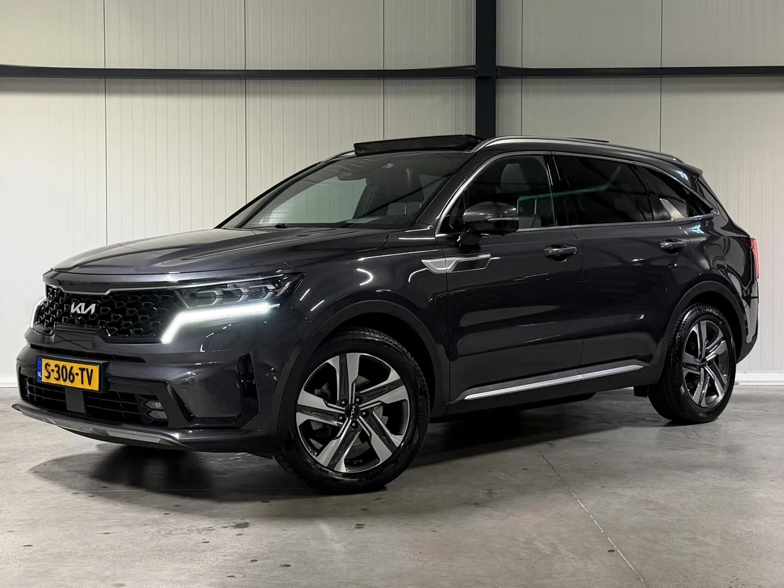 Kia Sorento (2023) — foto 1