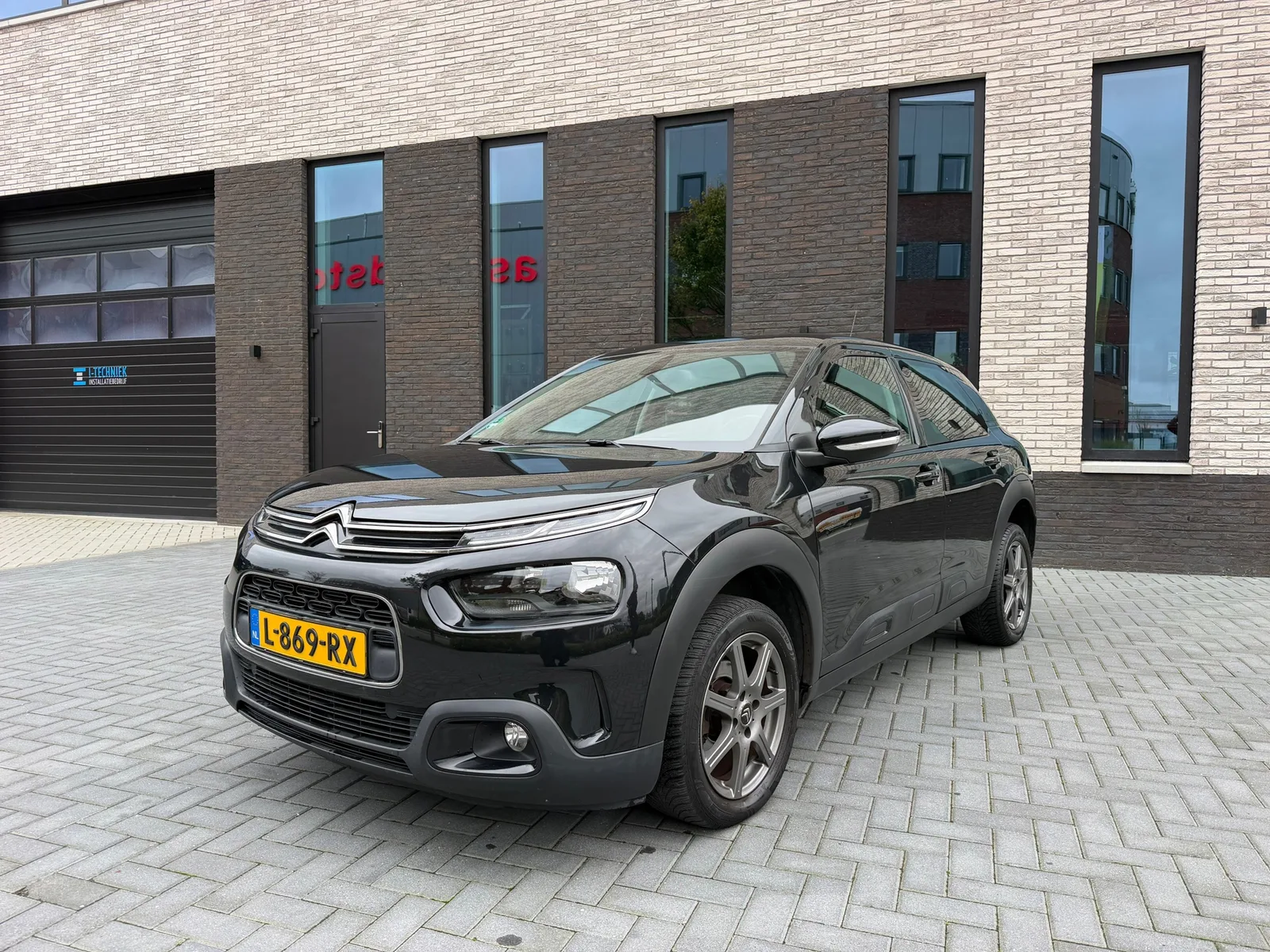 Citroën C4 Cactus (2018) — foto 1