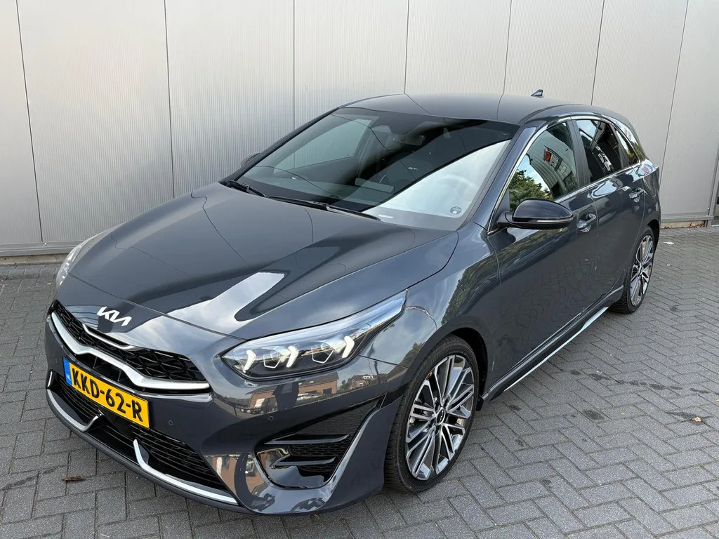 Kia Ceed (2025) — foto 1