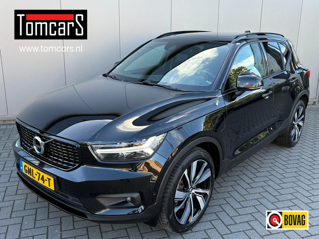 Volvo XC40 (2021) — foto 1