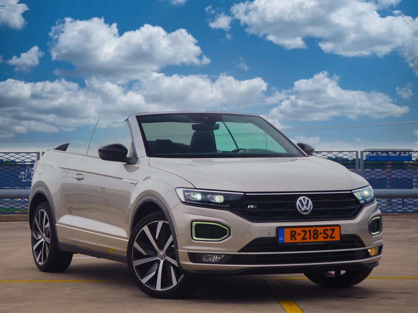 Volkswagen T roc (2020) — foto 1