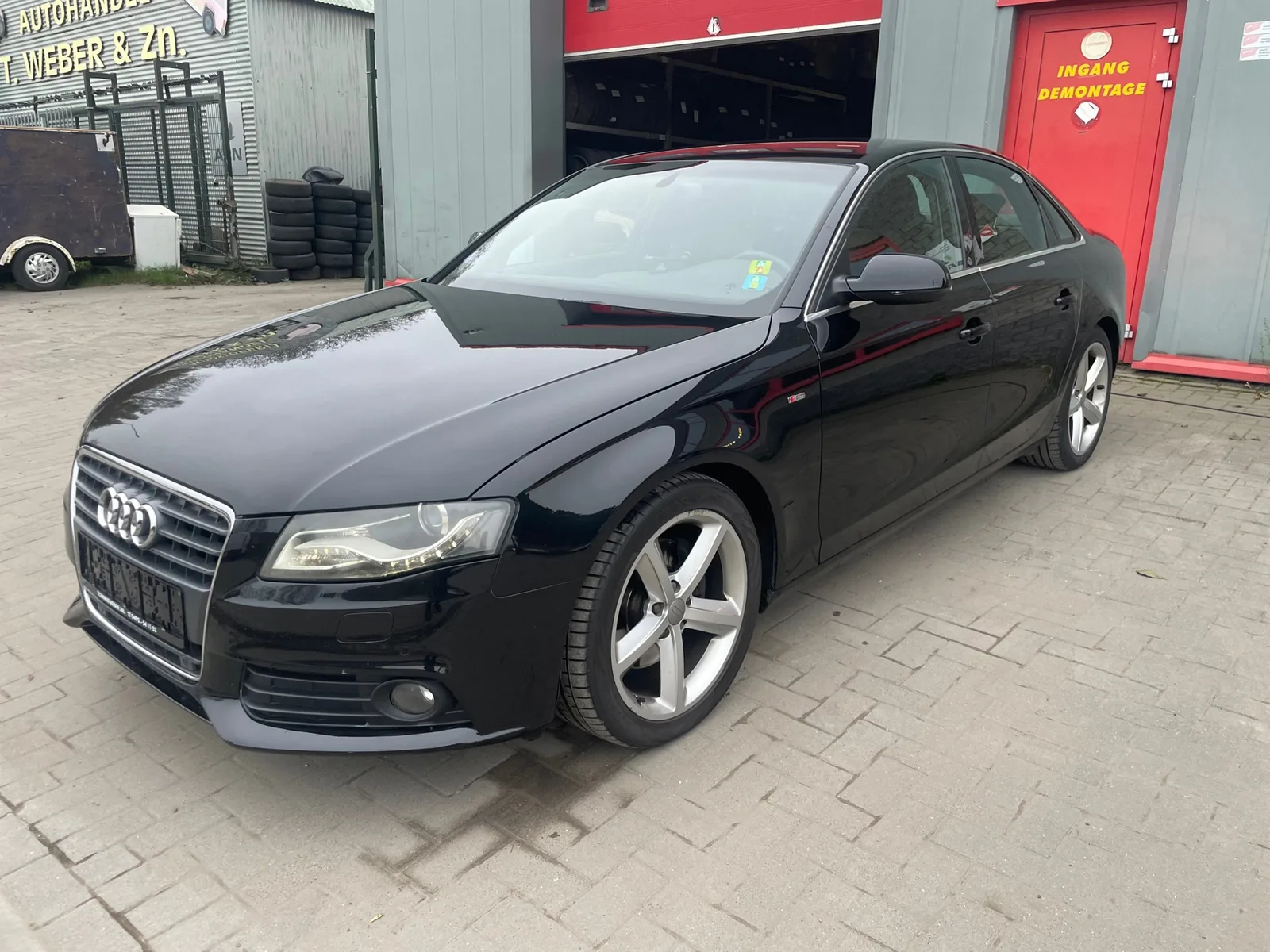 Audi A4 (2011) — foto 1