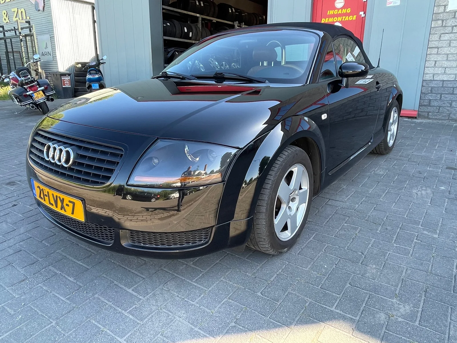 Audi TT (2000) — foto 1