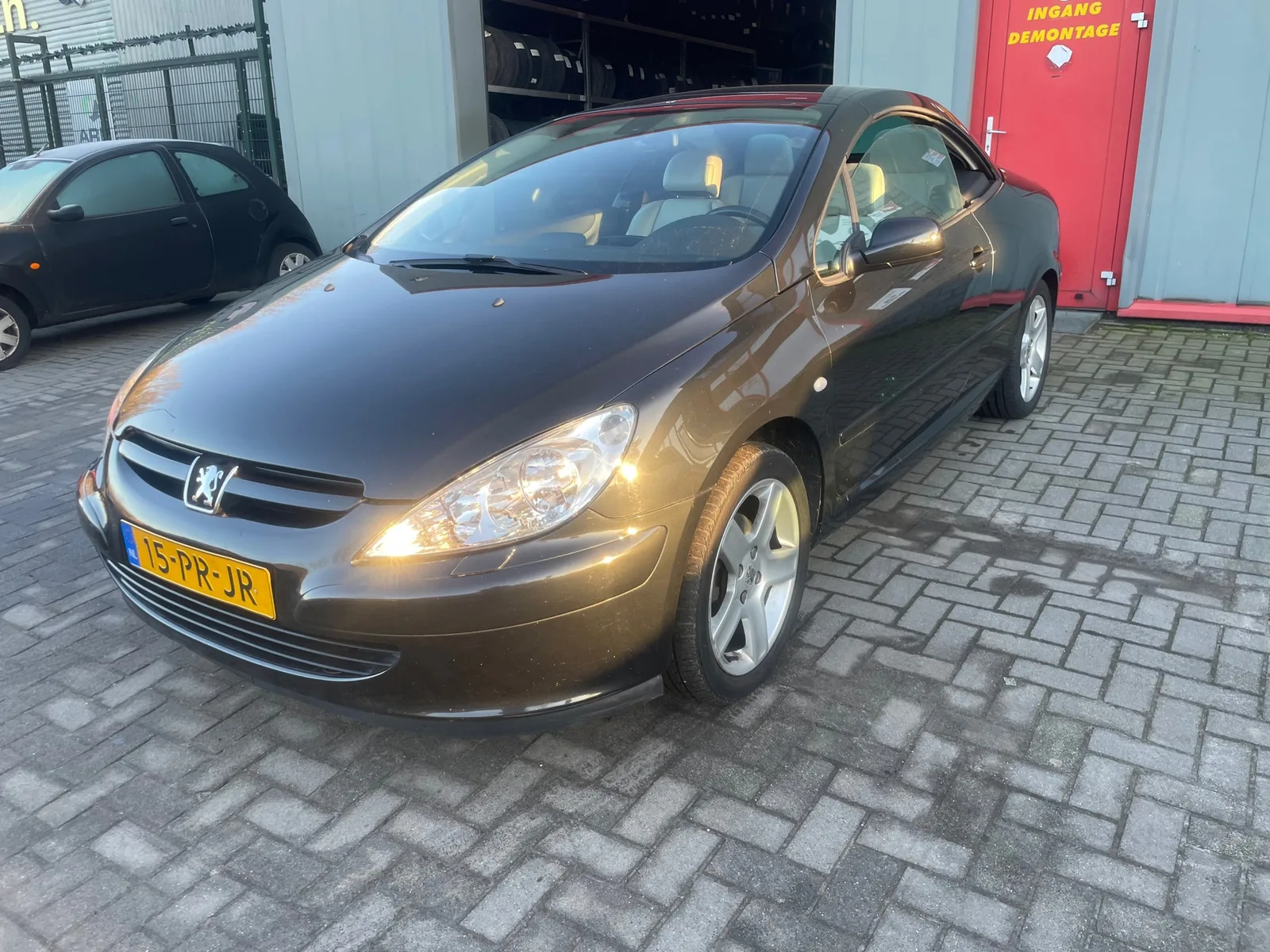 Peugeot 307 CC (2004) — foto 1