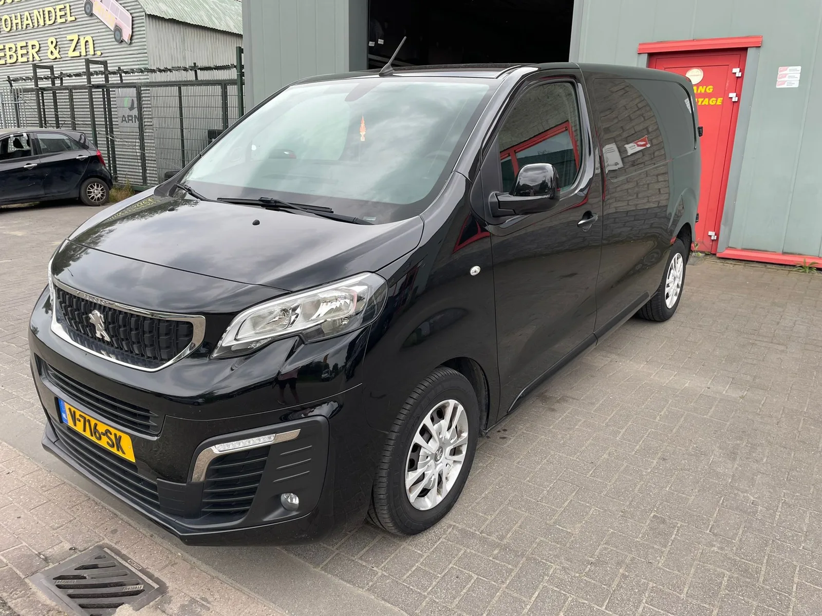 Peugeot Expert (2018) — foto 1
