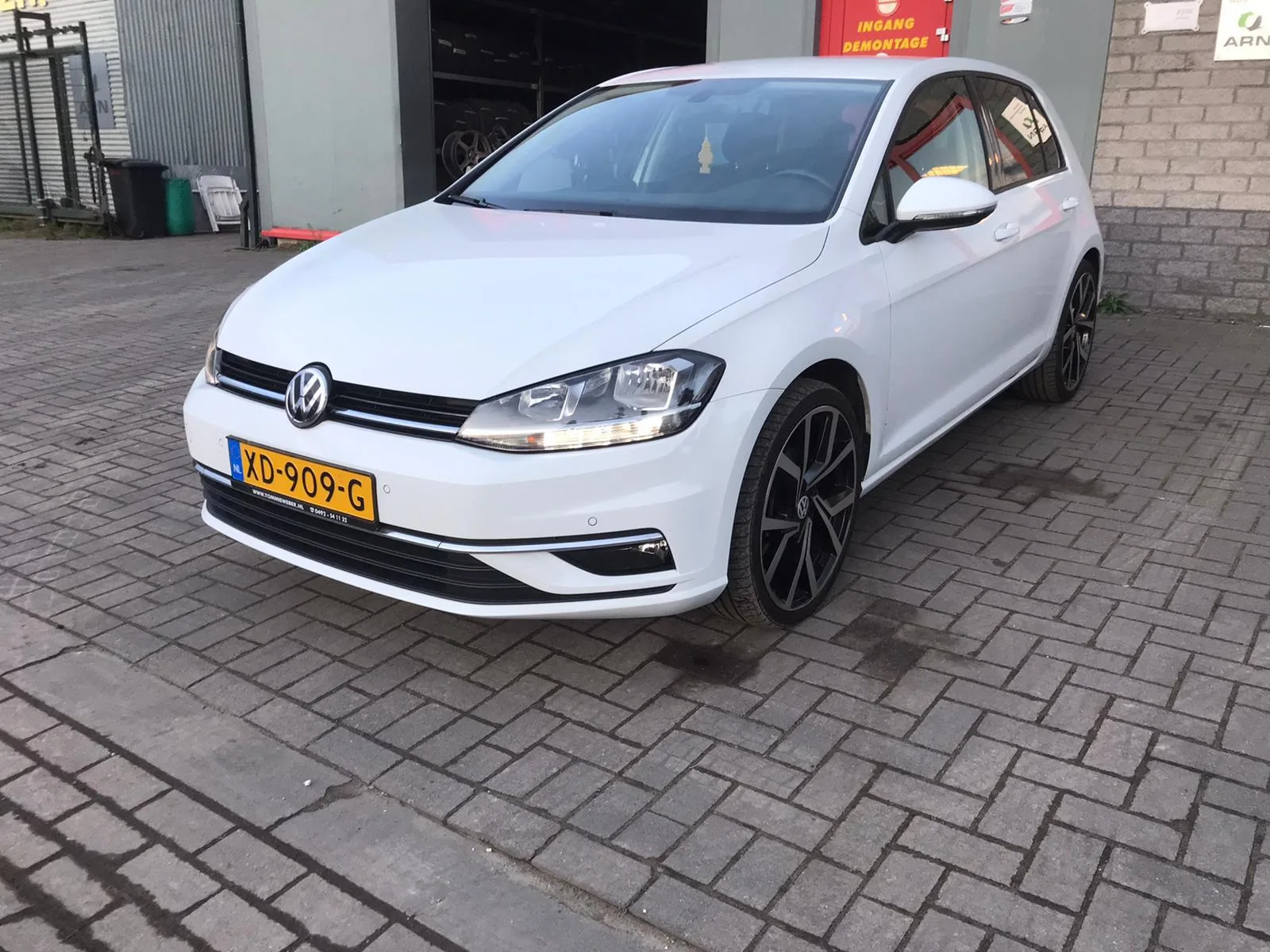 Volkswagen Golf (2017) — foto 1