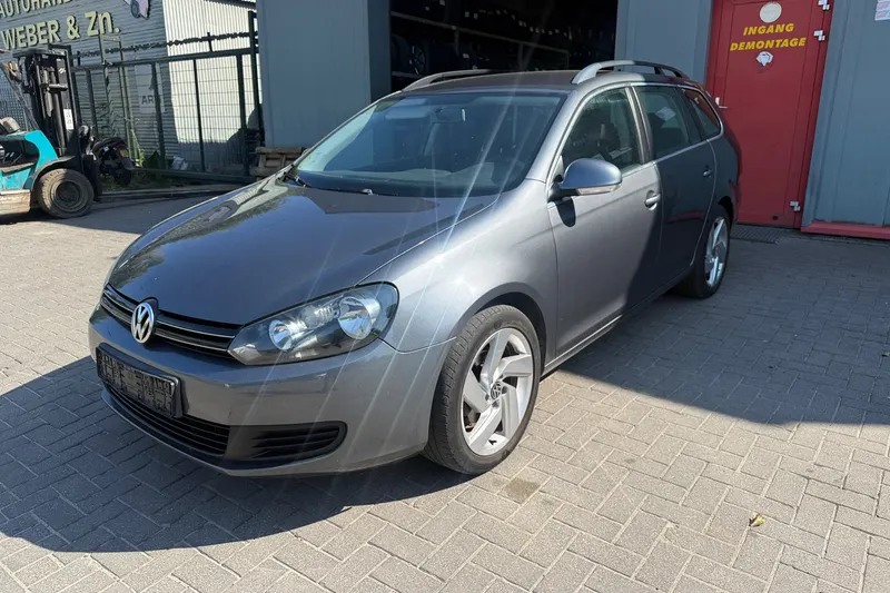 Volkswagen Golf (2010)