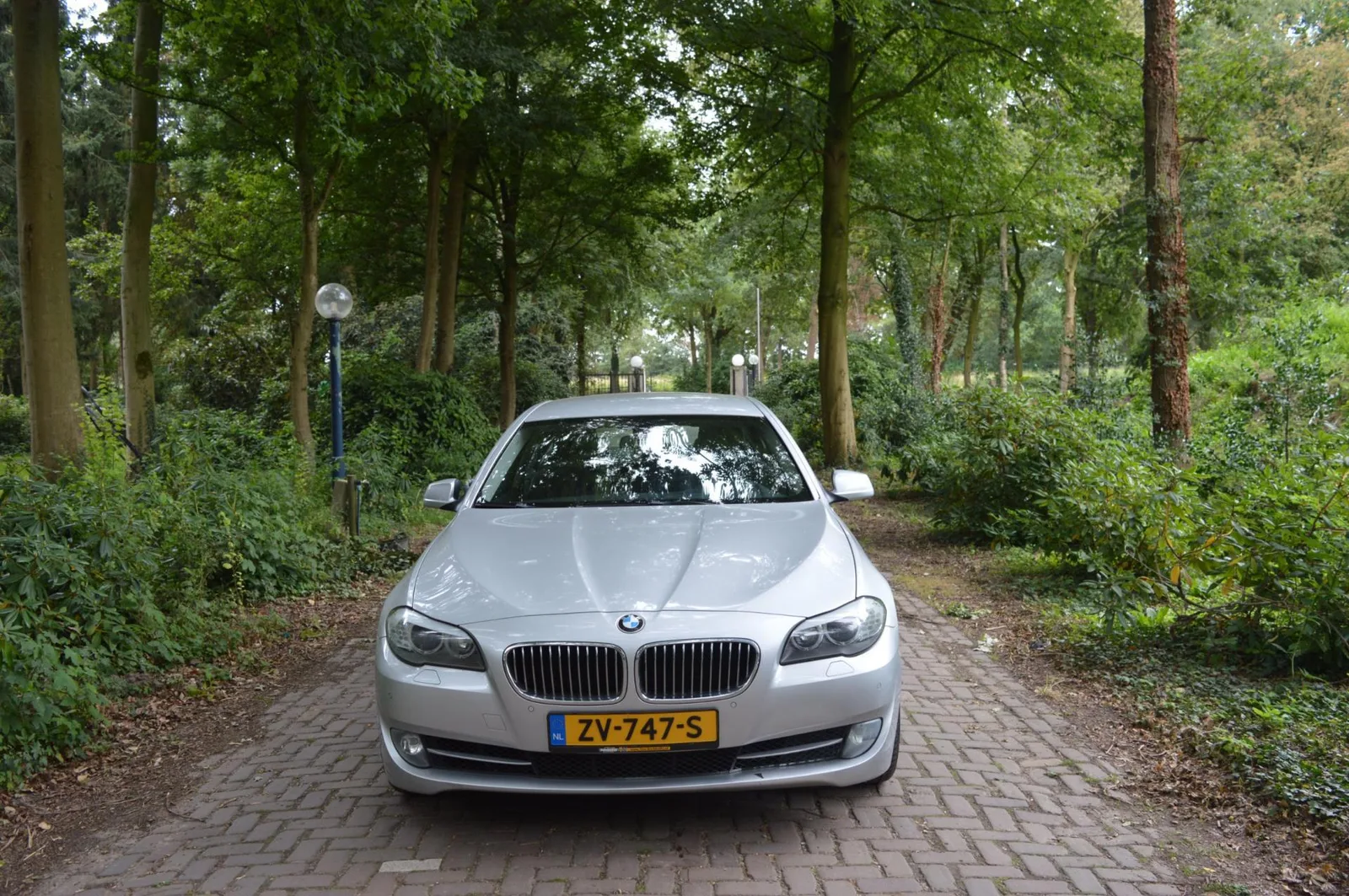 BMW 5-Serie (2011) — foto 1