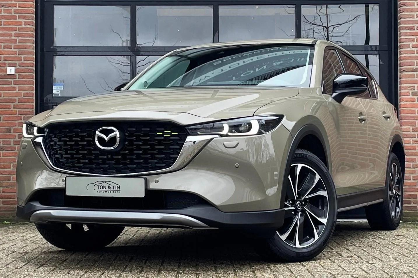 Mazda CX-5 (2023) — foto 1