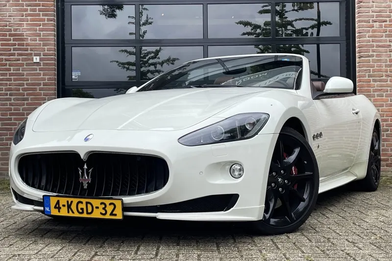 Maserati GranCabrio (2013)