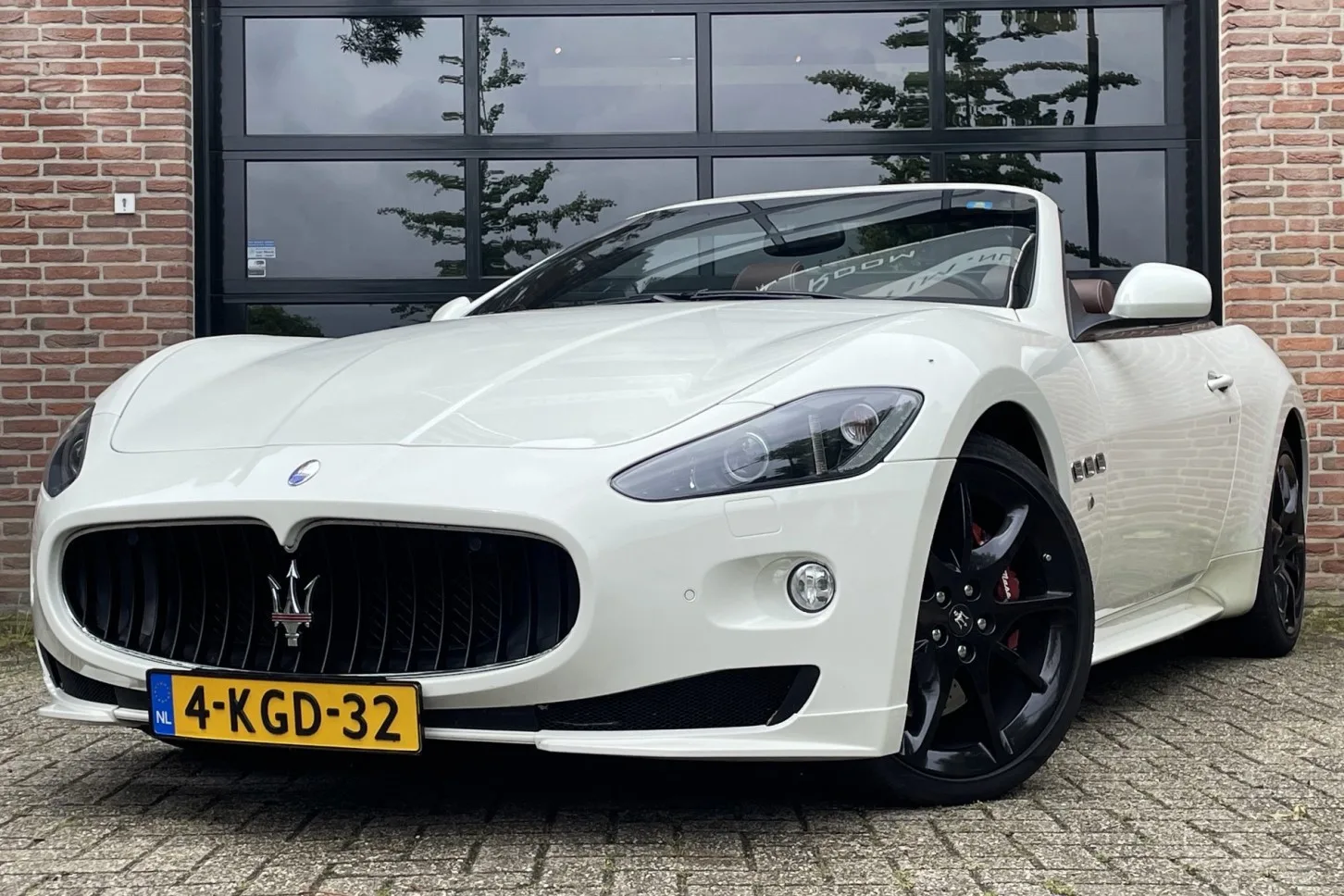 Maserati GranCabrio (2013) — foto 1