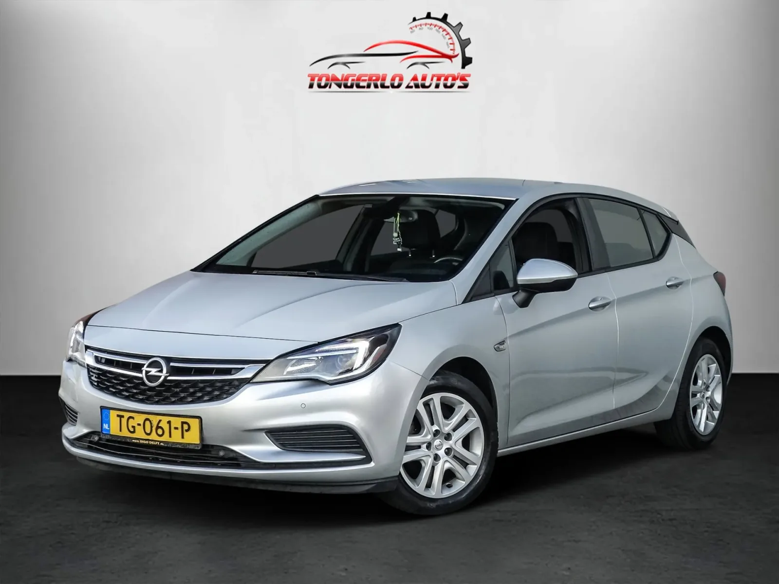 Opel Astra (2018) — foto 1