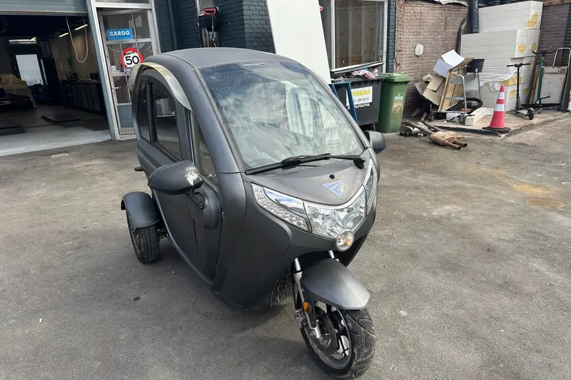 Move Brommobiel (2021)