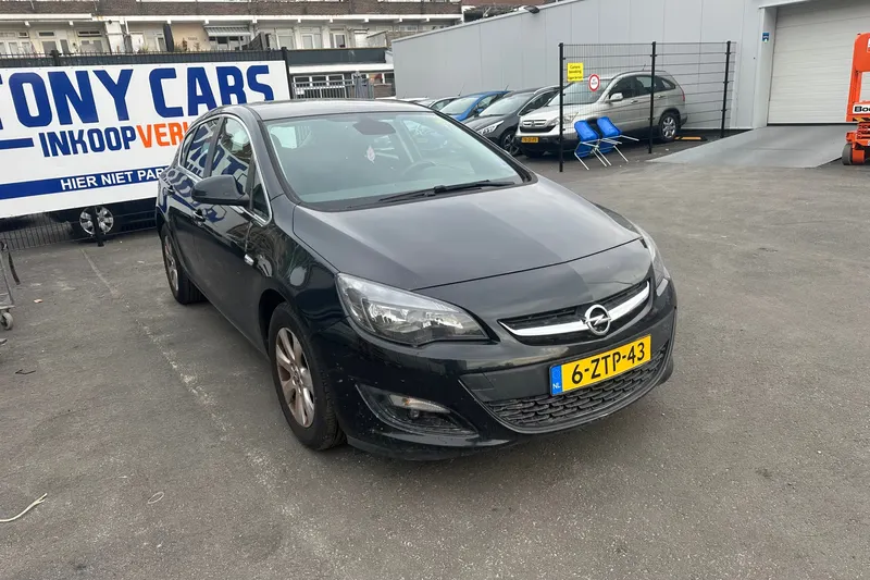 Opel Astra (2015)