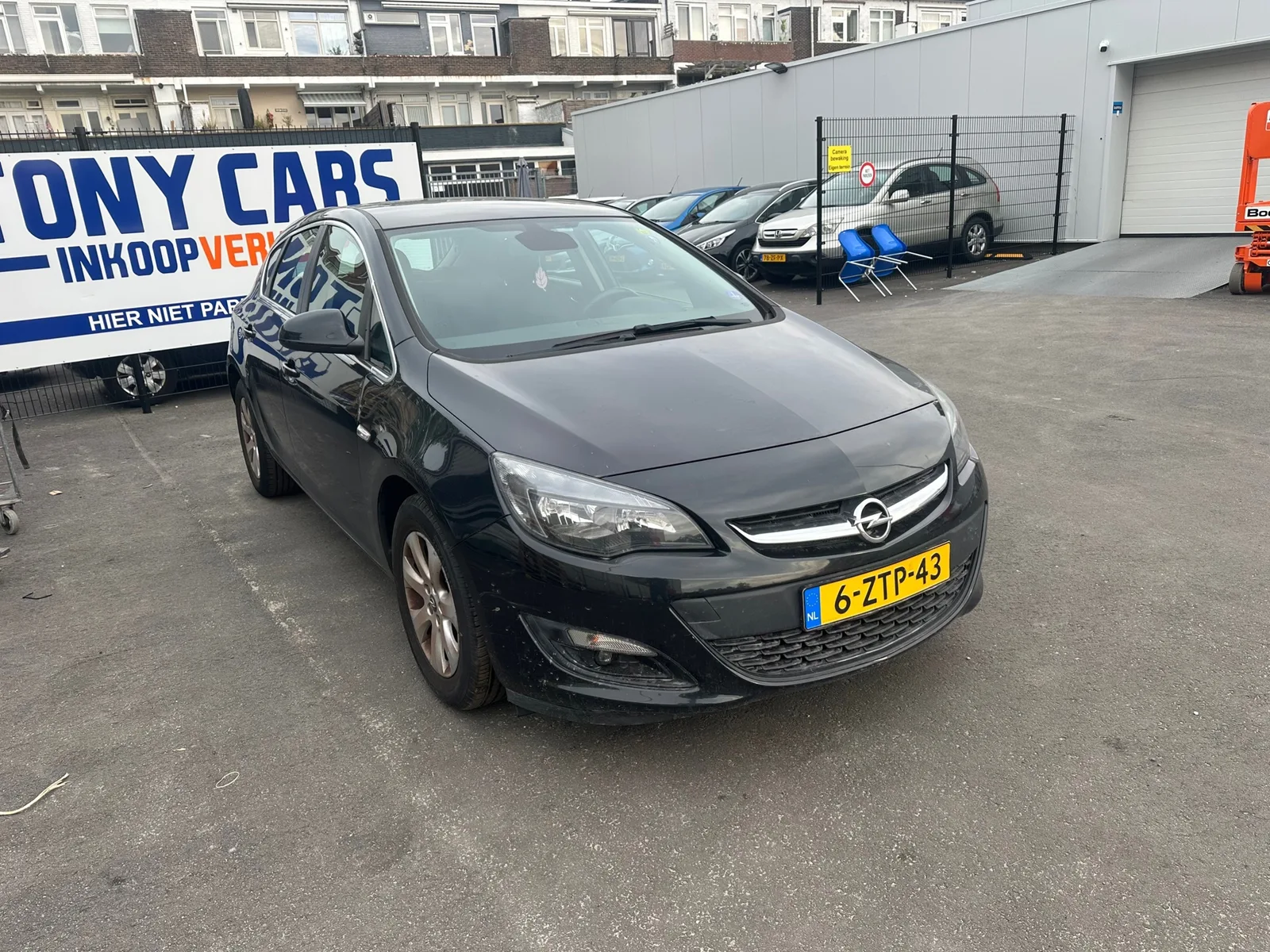 Opel Astra (2015) — foto 1