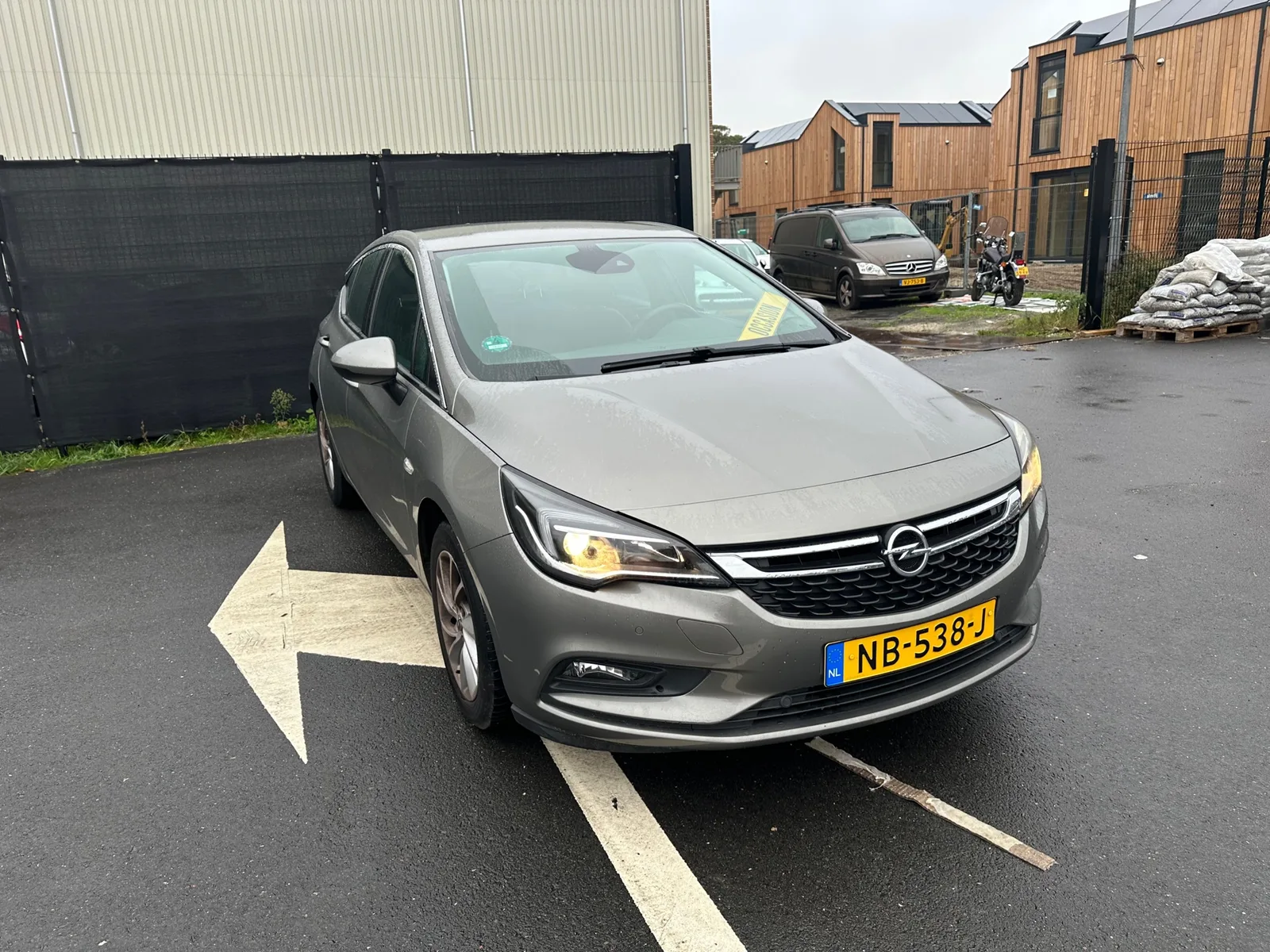 Opel Astra (2017) — foto 1