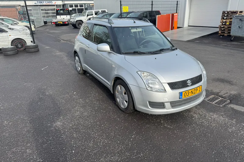 Suzuki Swift (2010)