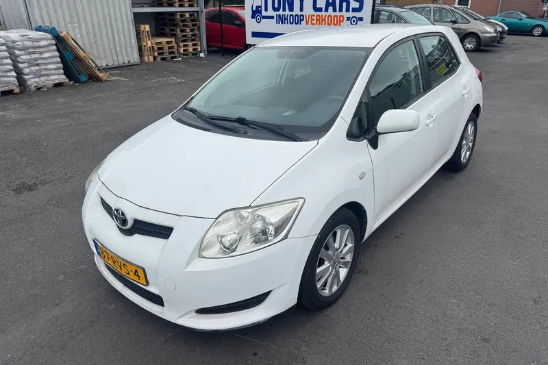 Toyota Auris (2009)