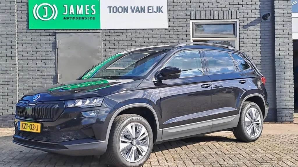 Škoda Karoq (2023) — foto 1