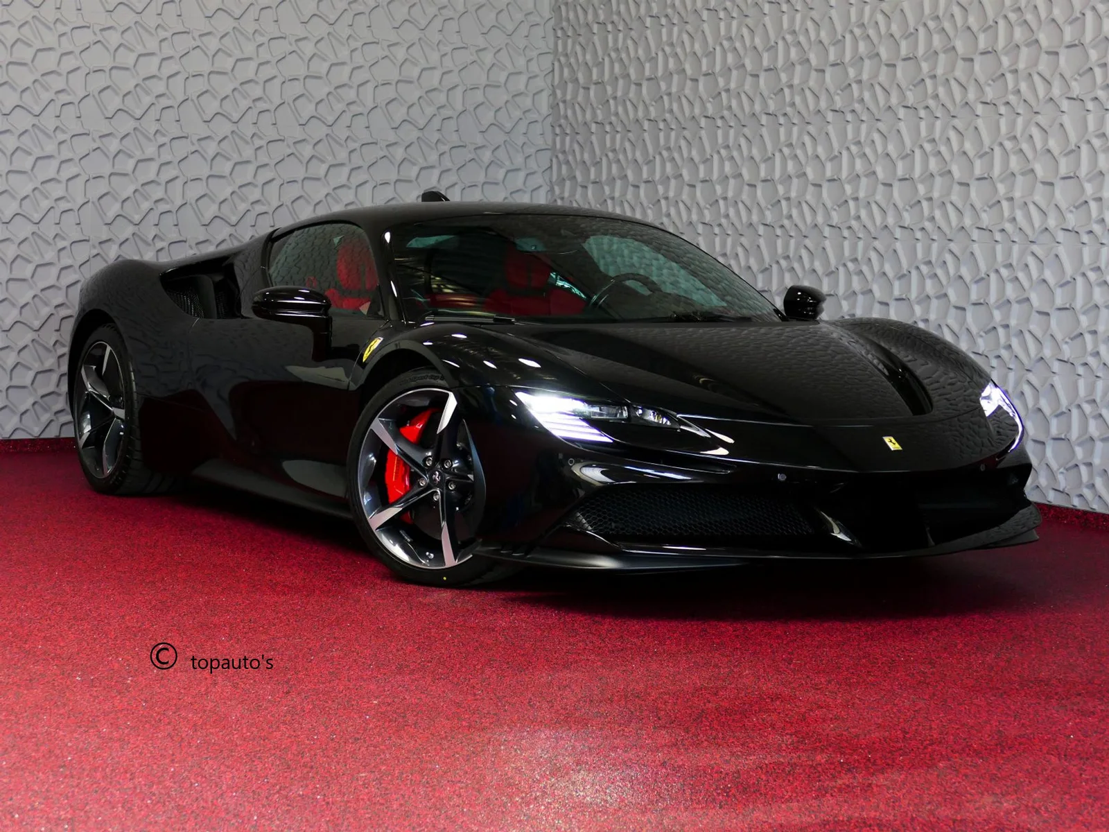 Ferrari SF90 Stradale (2022) — foto 1