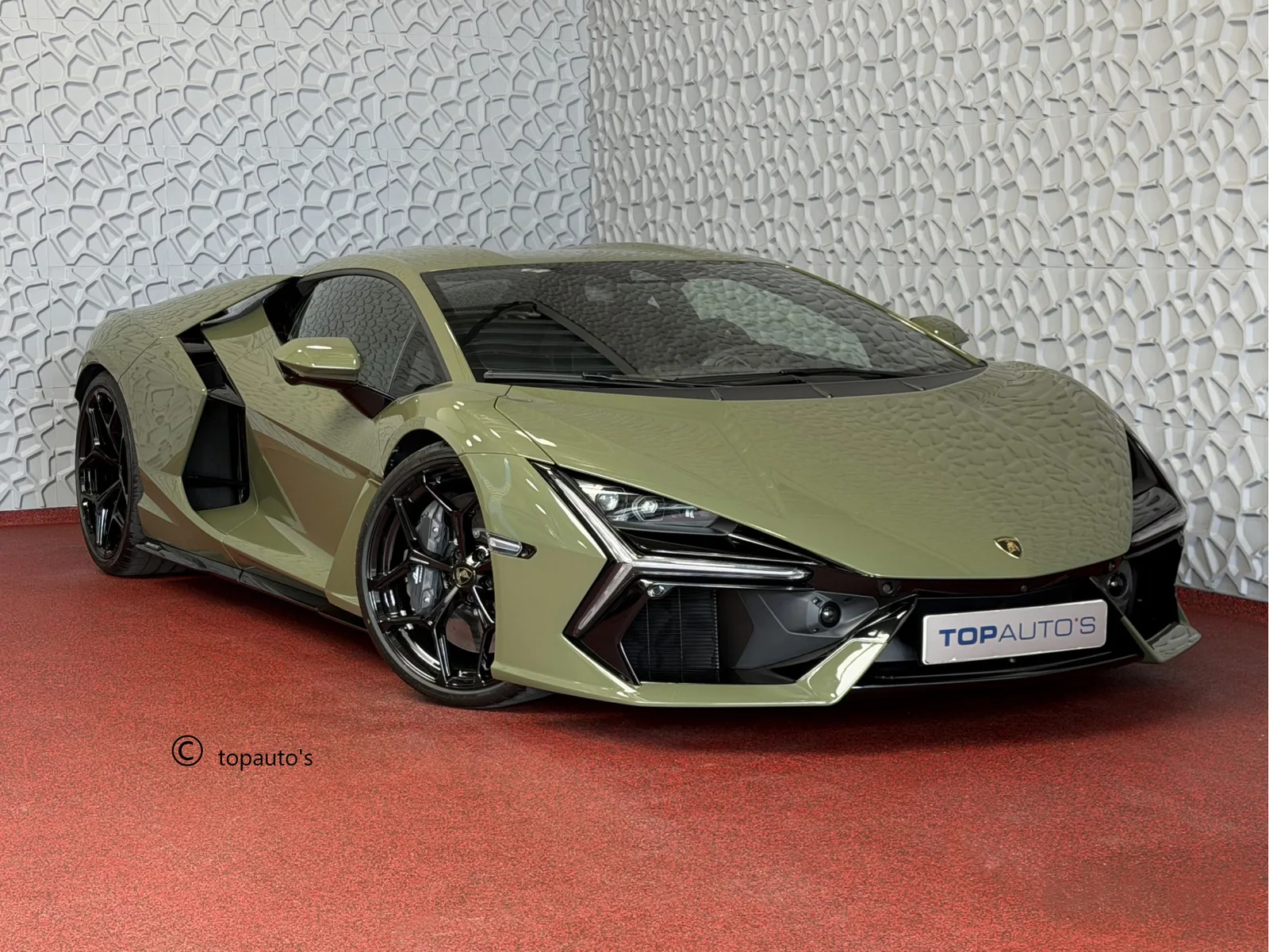 Lamborghini Revuelto (2026) — foto 1