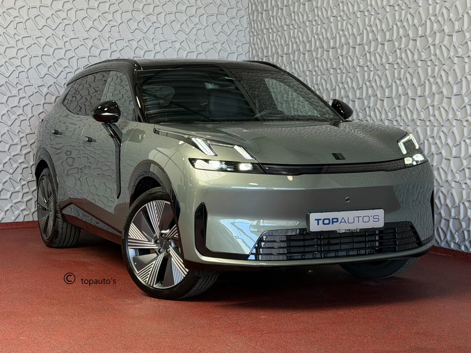 Lynk & Co 08 (2026) — foto 1