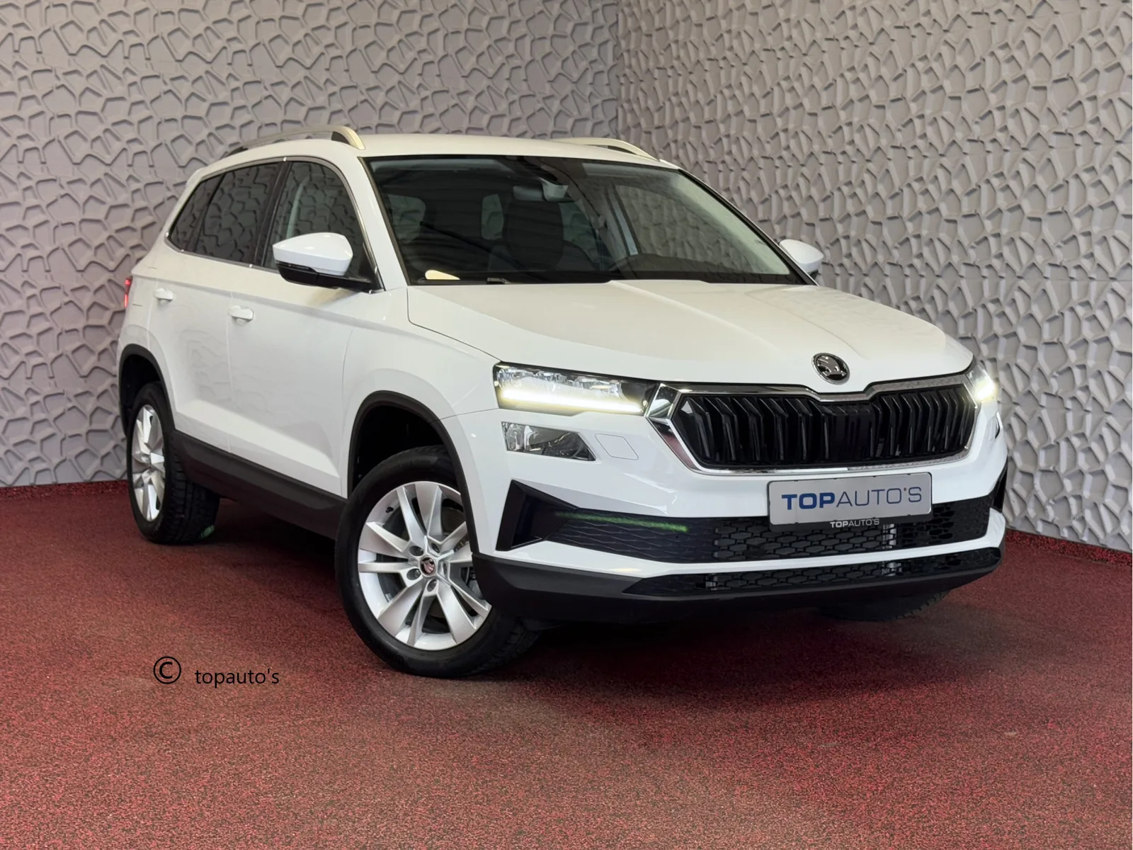 Škoda Karoq (2024) — foto 1