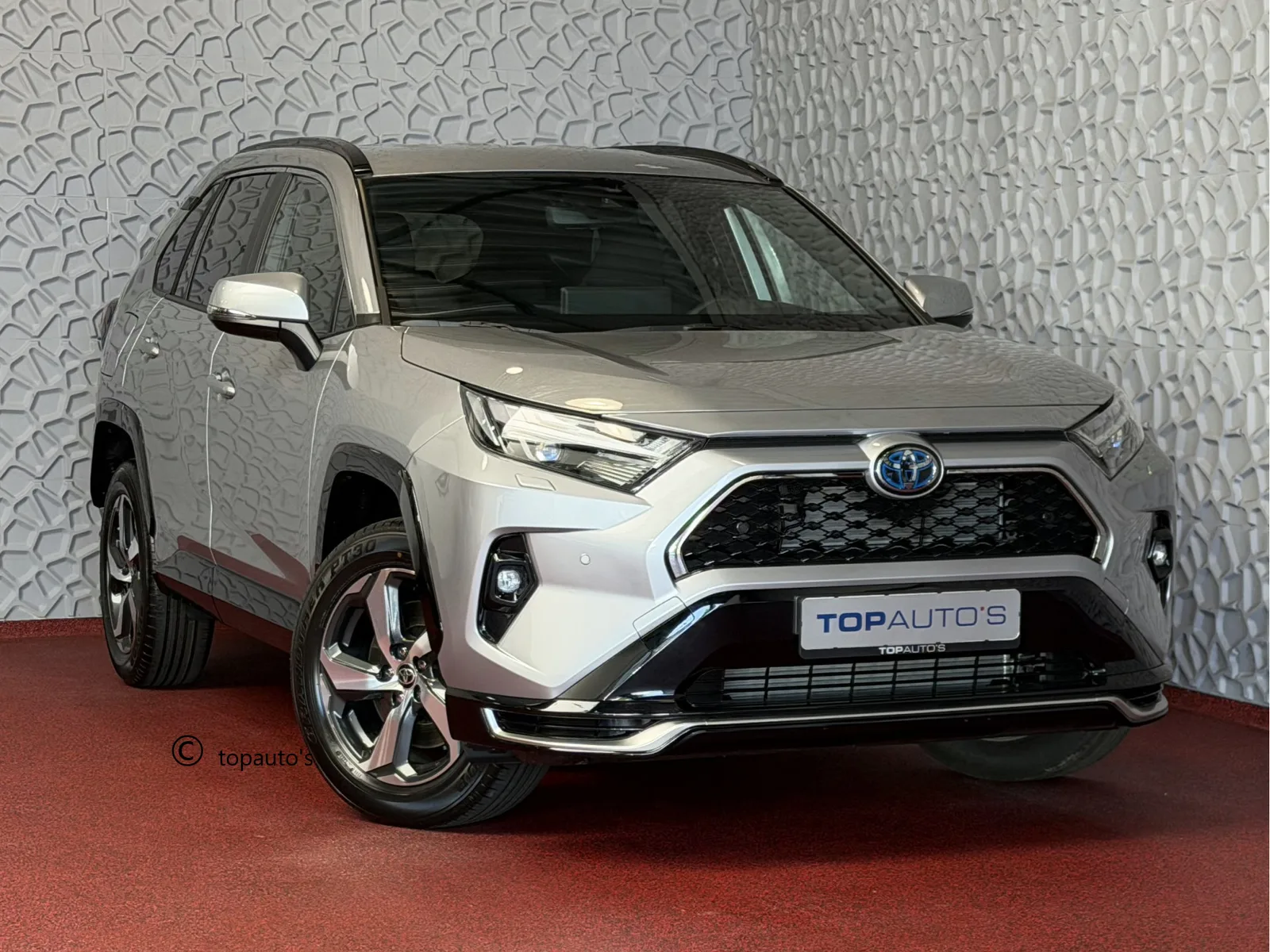 Toyota RAV4 (2026) — foto 1